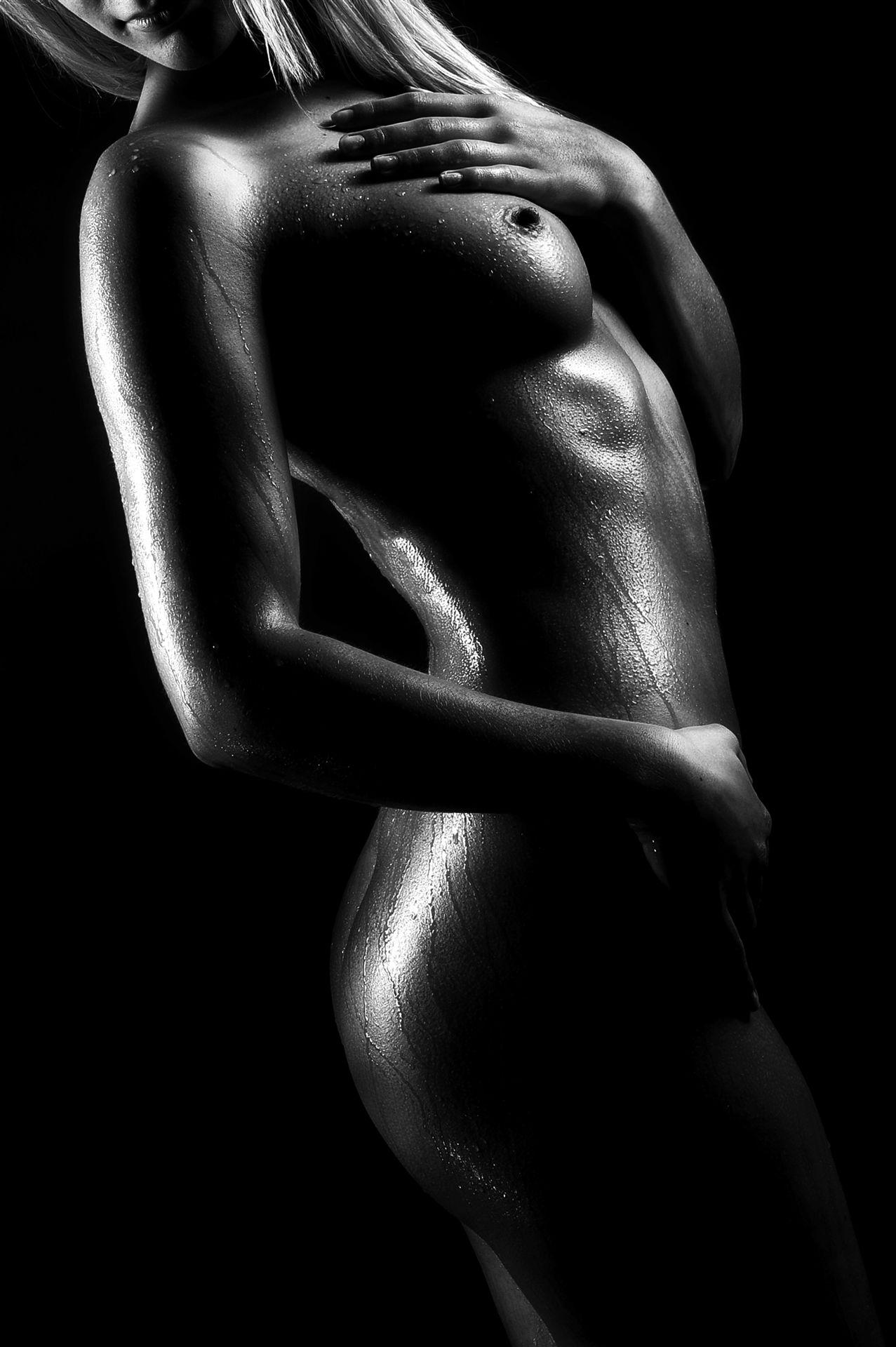 Sinnliche Aktfotografie – Spiel aus Licht und Schatten, elegante Silhouette | Fotostudio Denk in Günzburg